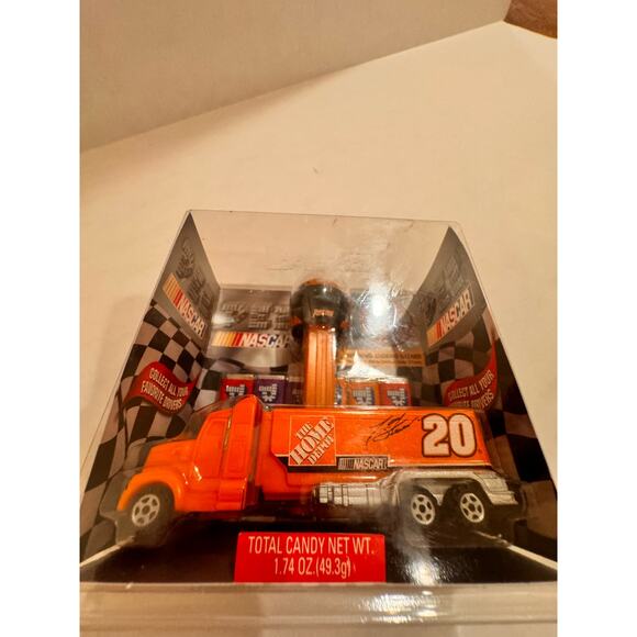 PEZ Dispenser TONY STEWART #20 Home Depot Truck 6 Packs of Candy 2006 NIP NASCAR - Picture 6 of 11
